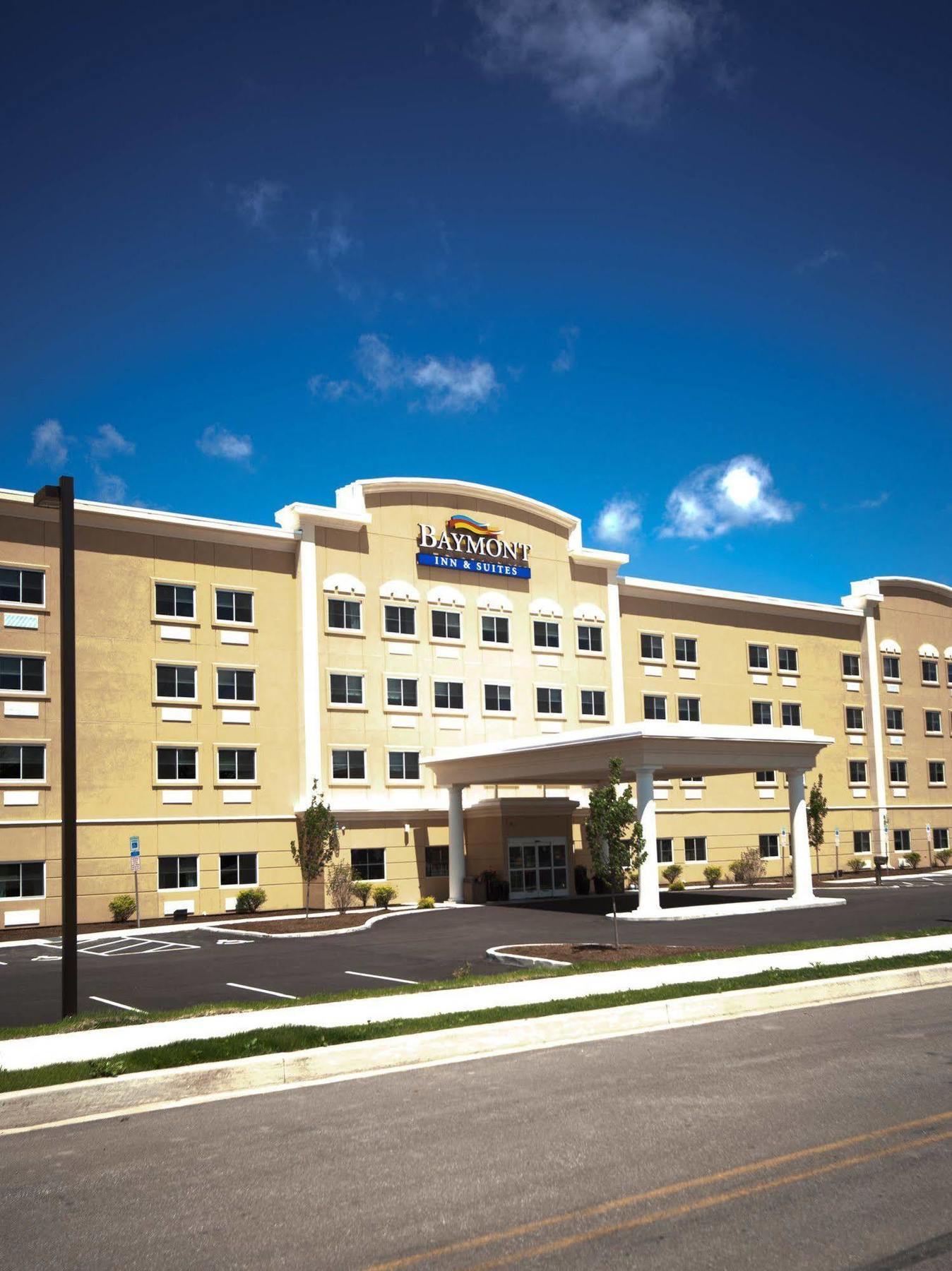 Baymont By Wyndham Erie Hotel Exterior photo